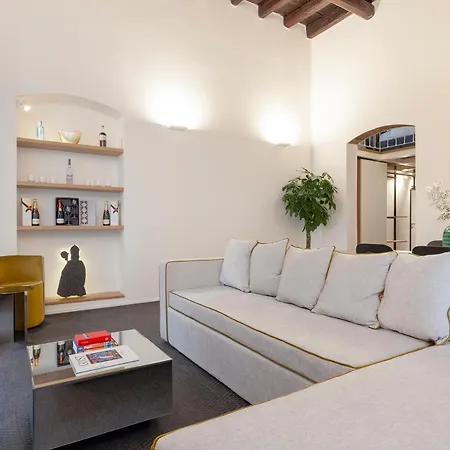Leukos Luxury *
