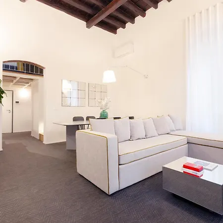 Leukos Luxury * Bari