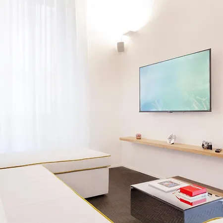Leukos Luxury Bari